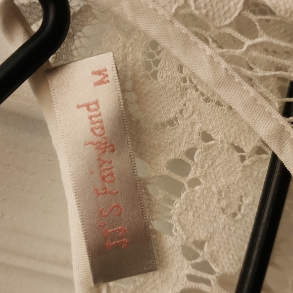⭐️Jj's Fairyland white lace dress size Medium - Picture 3 of 5